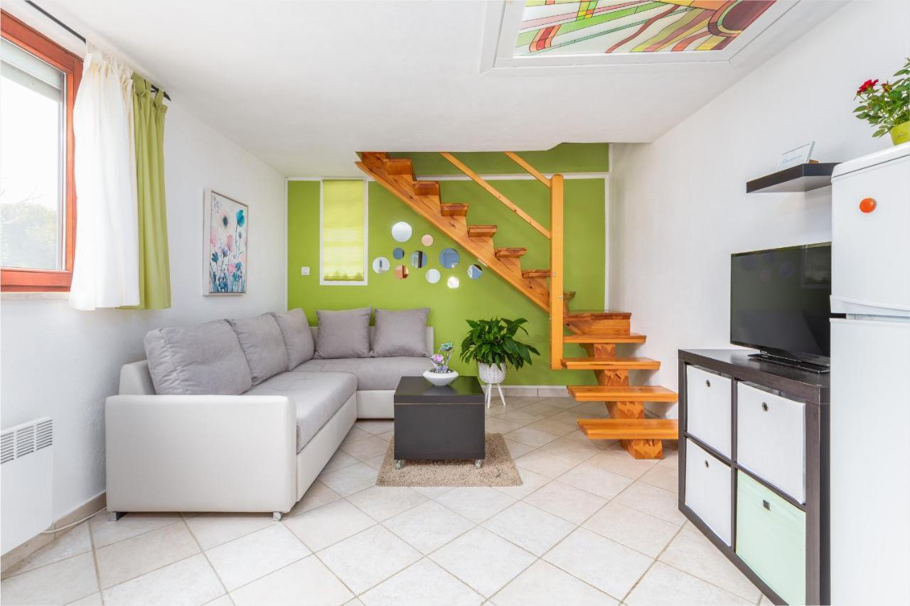 Holiday Home Nadia Πούλα Εξωτερικό φωτογραφία