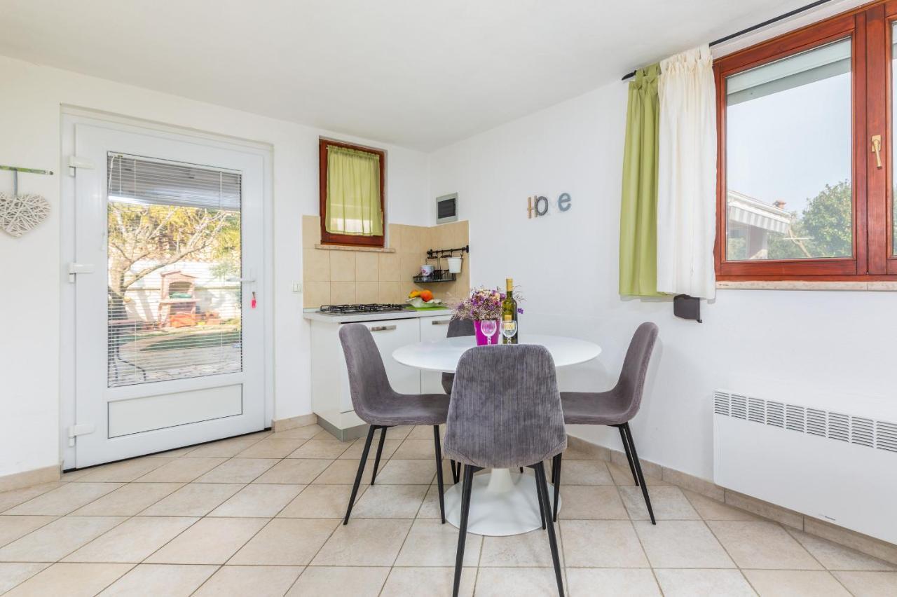 Holiday Home Nadia Πούλα Εξωτερικό φωτογραφία