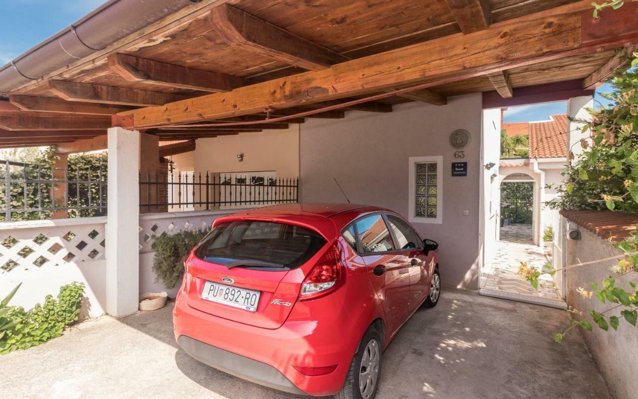 Holiday Home Nadia Πούλα Εξωτερικό φωτογραφία