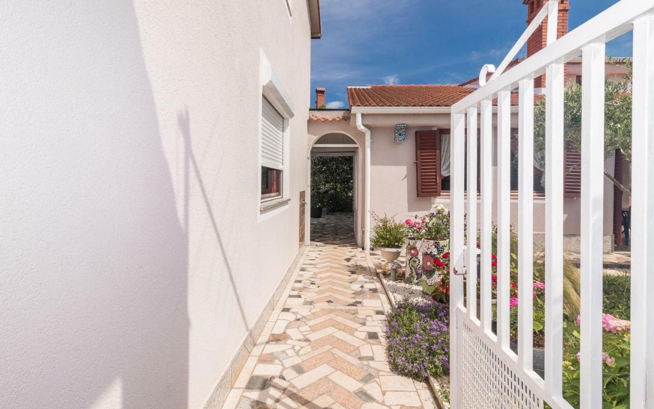 Holiday Home Nadia Πούλα Εξωτερικό φωτογραφία