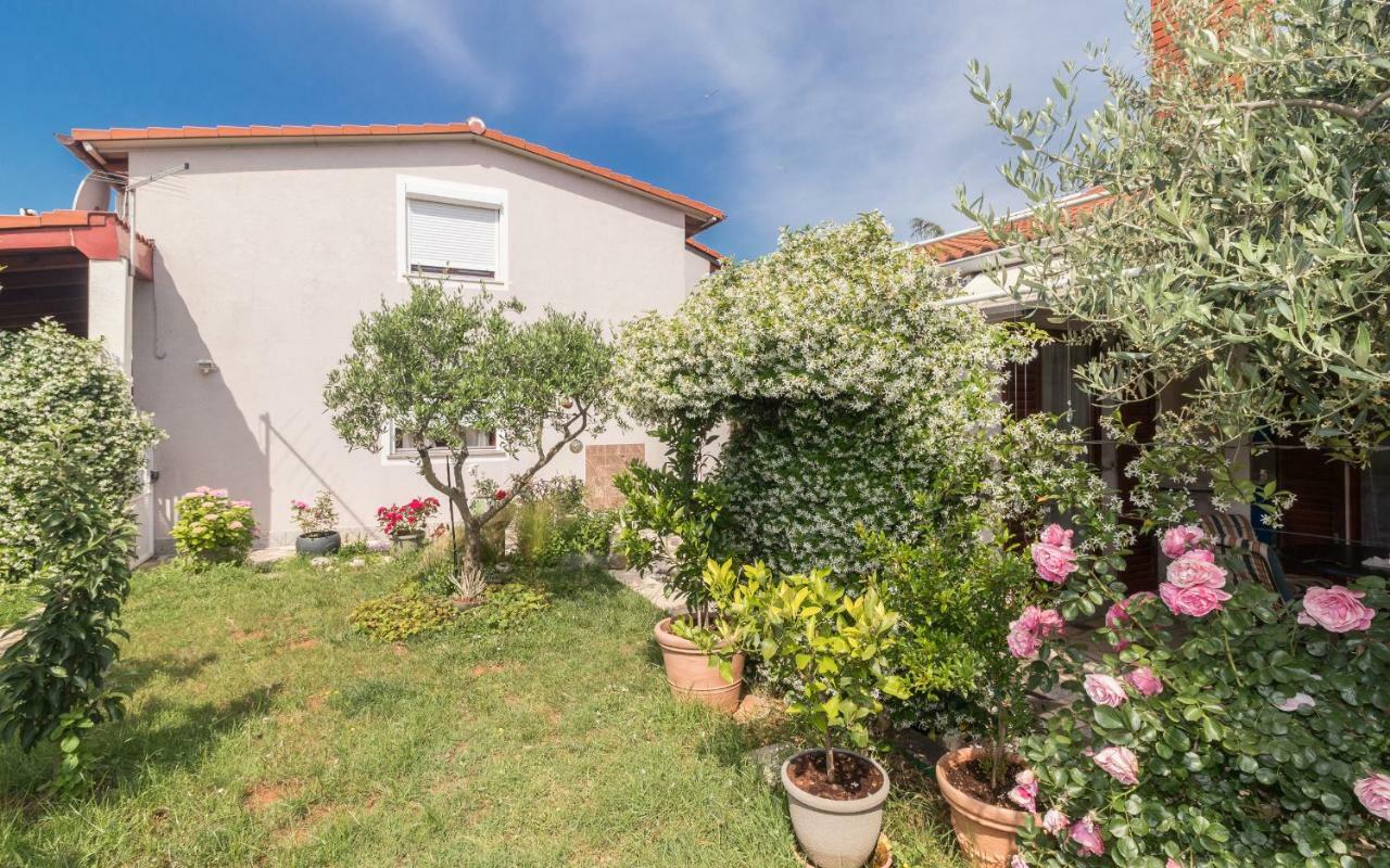 Holiday Home Nadia Πούλα Εξωτερικό φωτογραφία