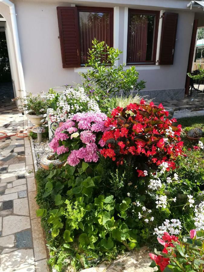 Holiday Home Nadia Πούλα Εξωτερικό φωτογραφία